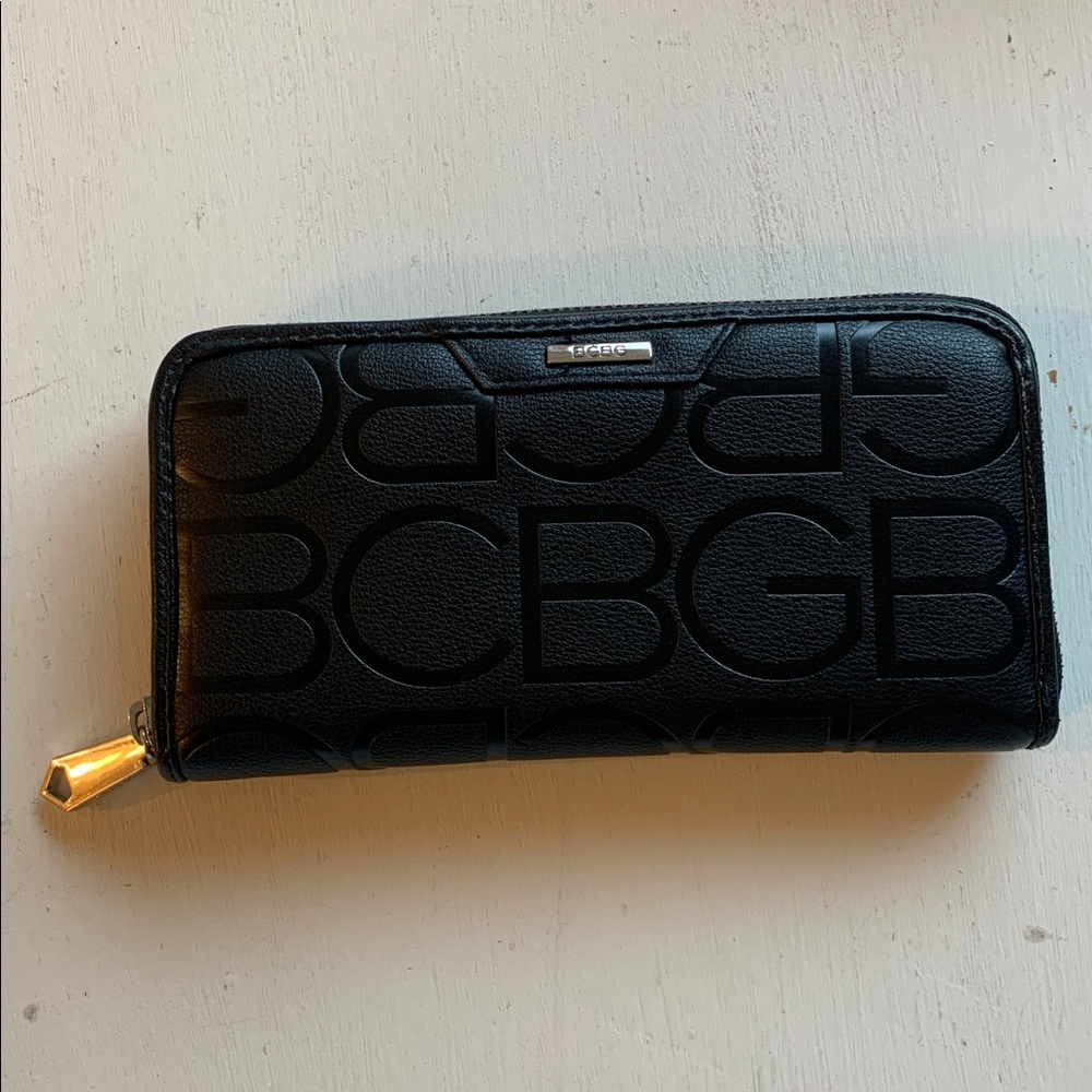 BCBG Black Logo Textured Zip Wallet